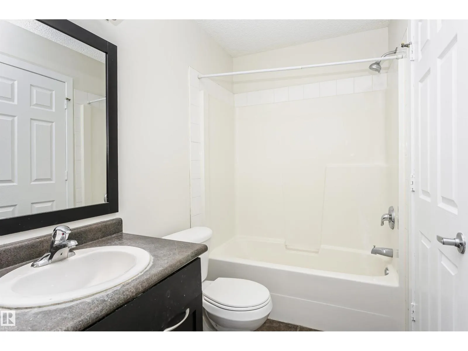 #1-307 4245 139 AV NW