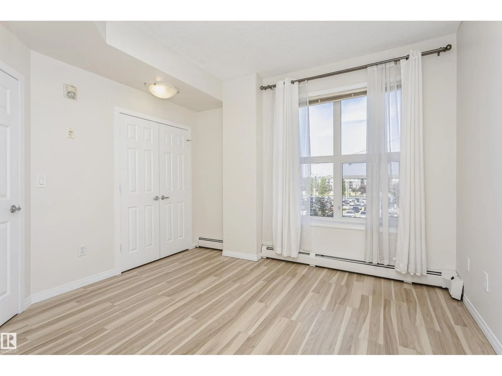 #1-307 4245 139 AV NW