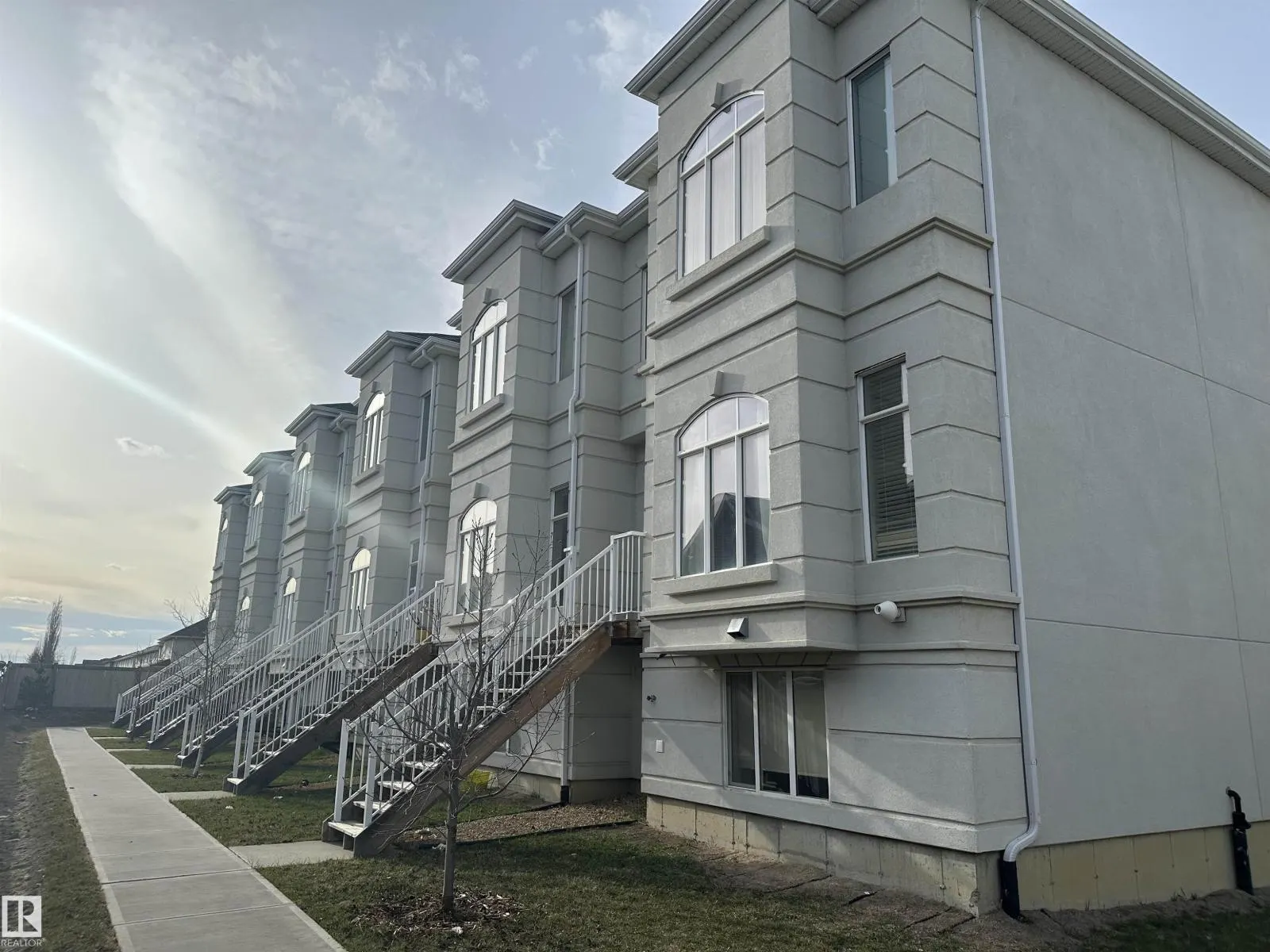 723 172 ST SW