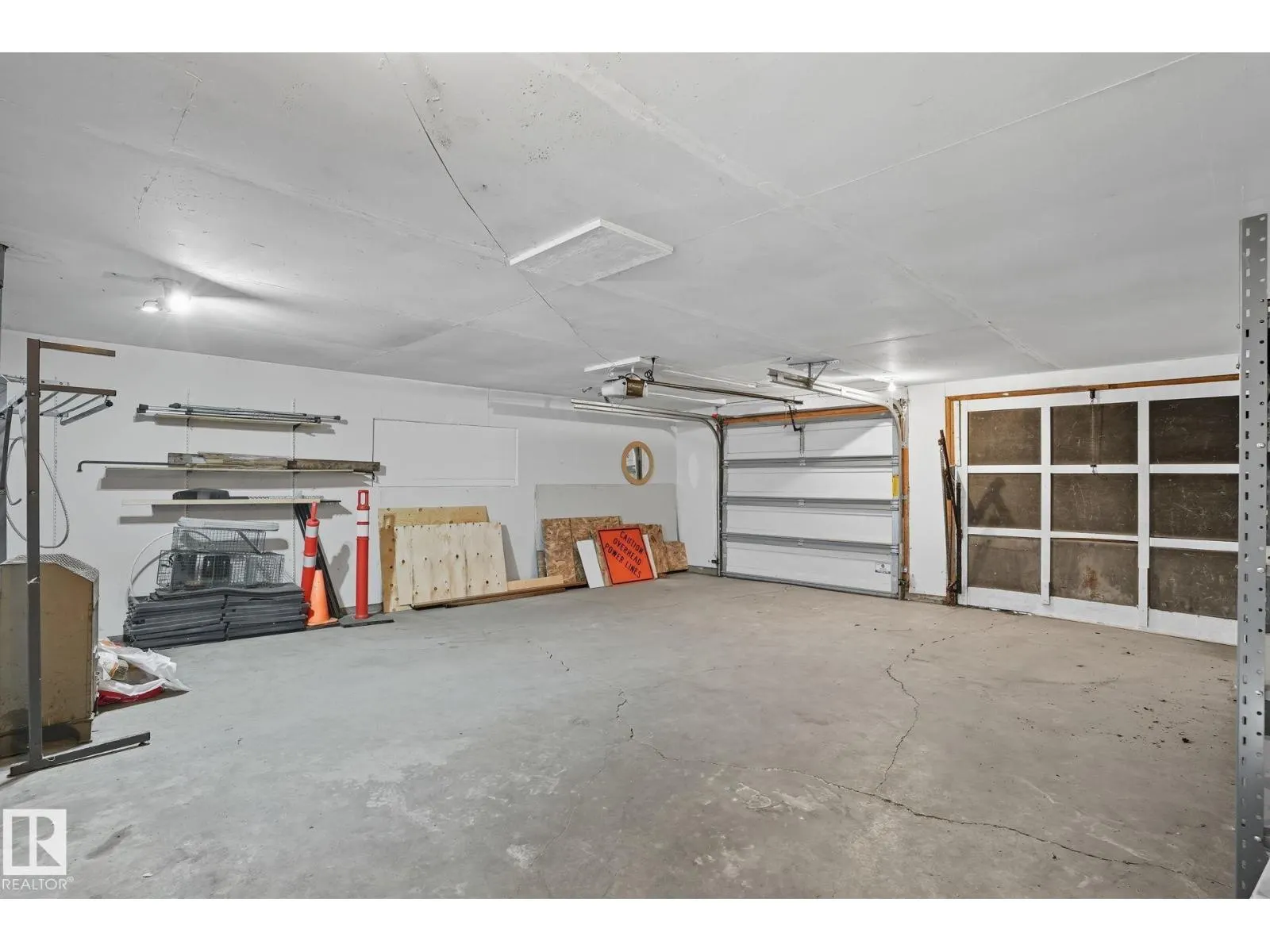 11222 71 AV NW