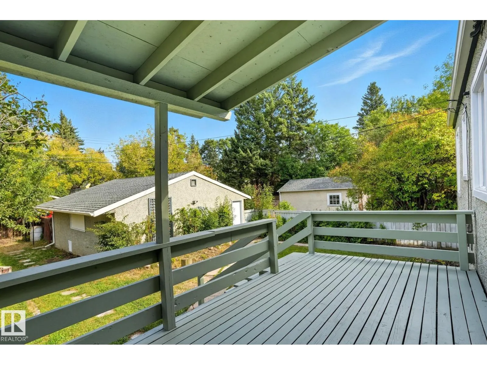 11222 71 AV NW