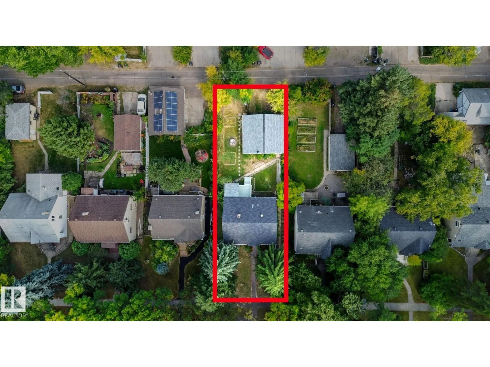 11222 71 AV NW