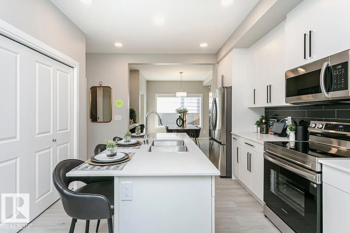 715 Cambrian BV W