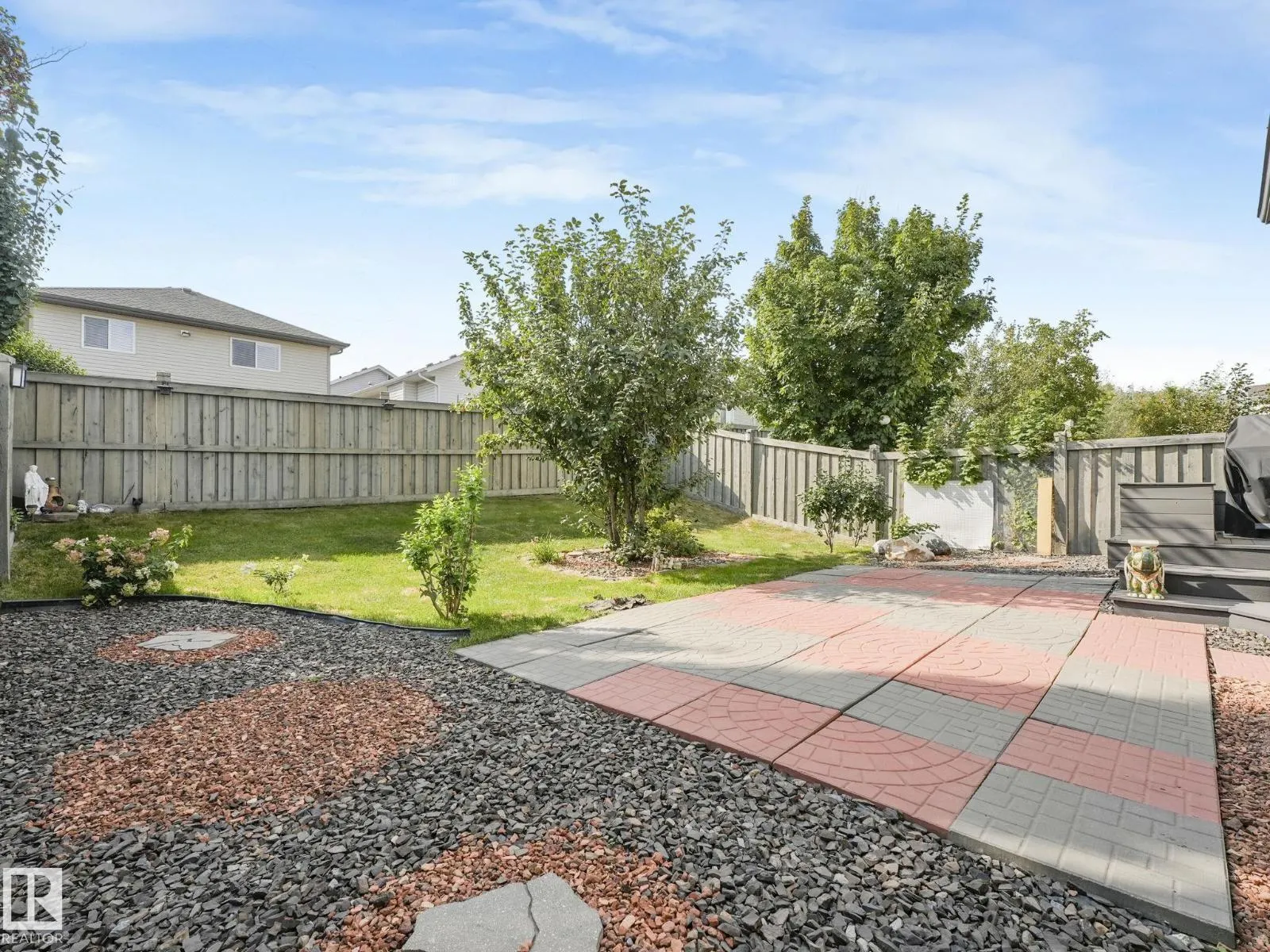 20115 46 AV NW