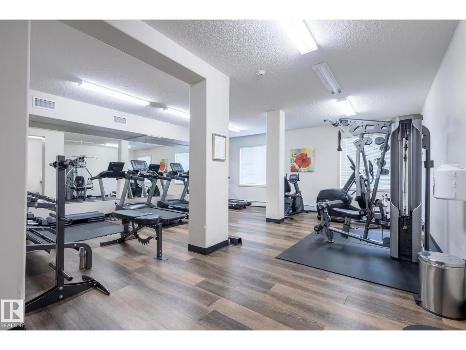 #403 320 AMBLESIDE LI SW