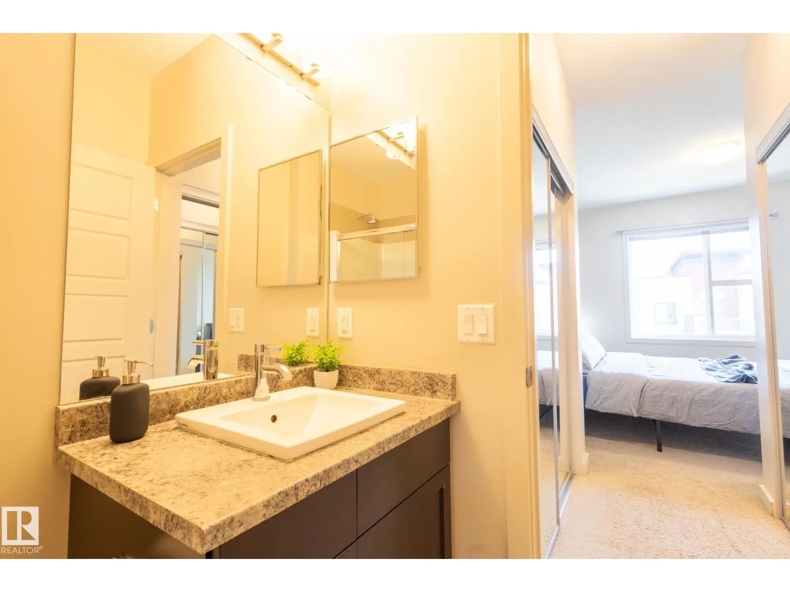 #403 320 AMBLESIDE LI SW