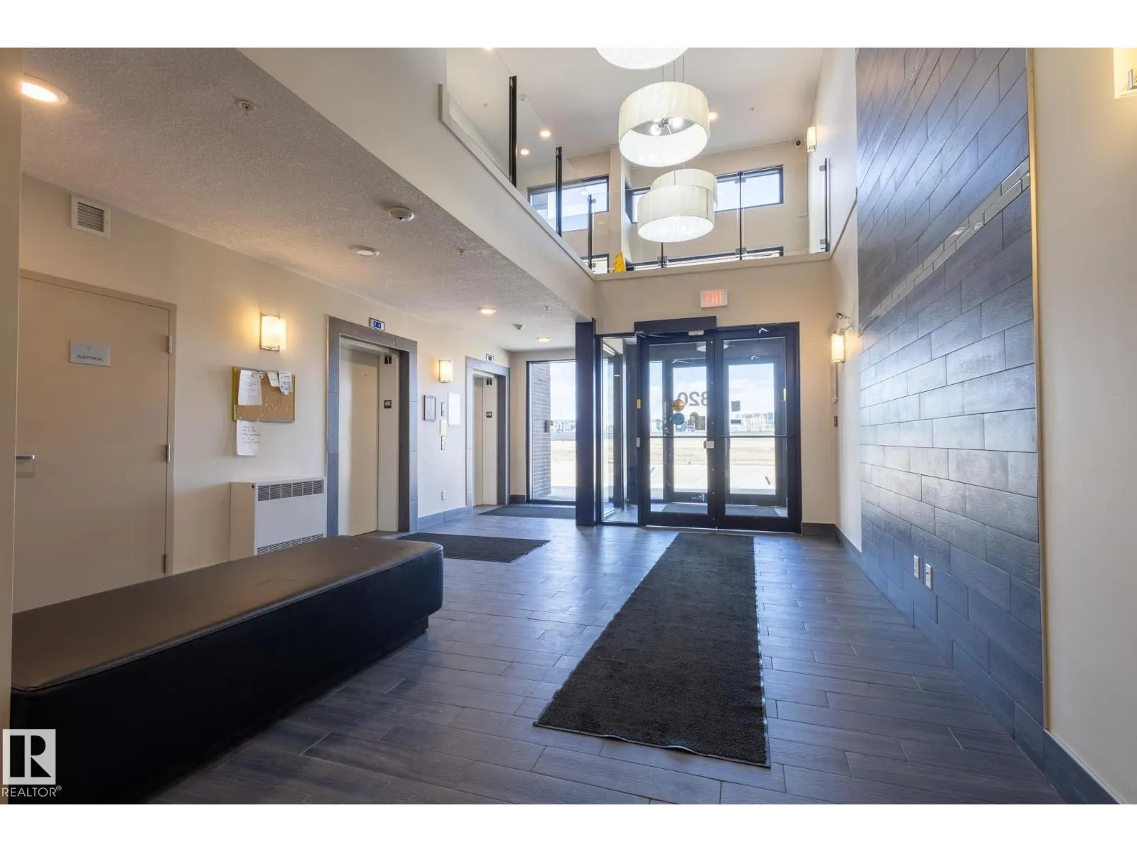 #403 320 AMBLESIDE LI SW