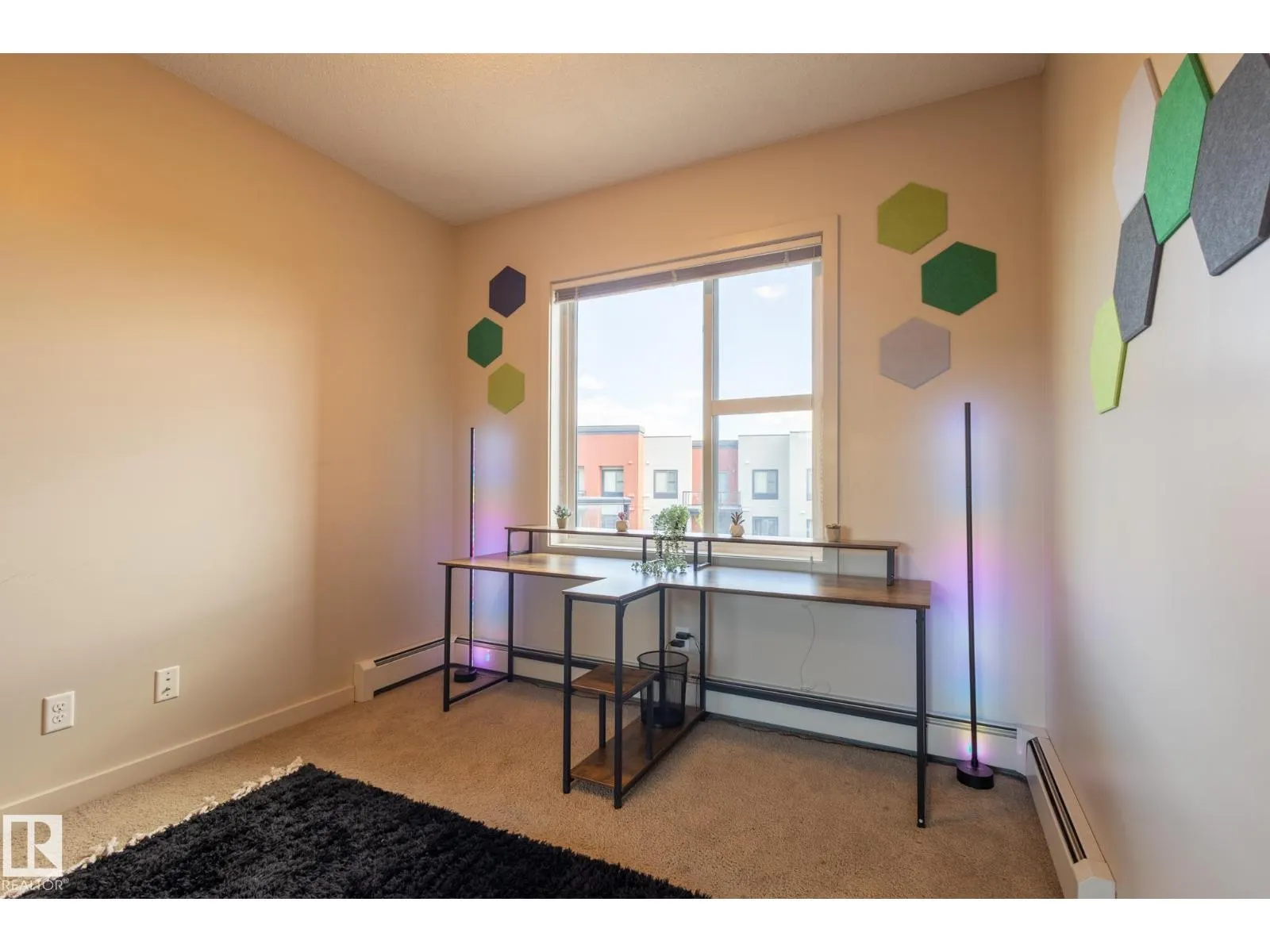 #403 320 AMBLESIDE LI SW