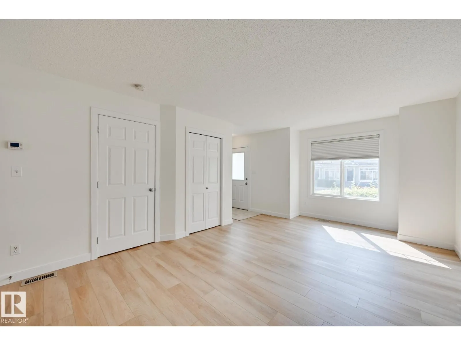 #38 6032 38 AV NW