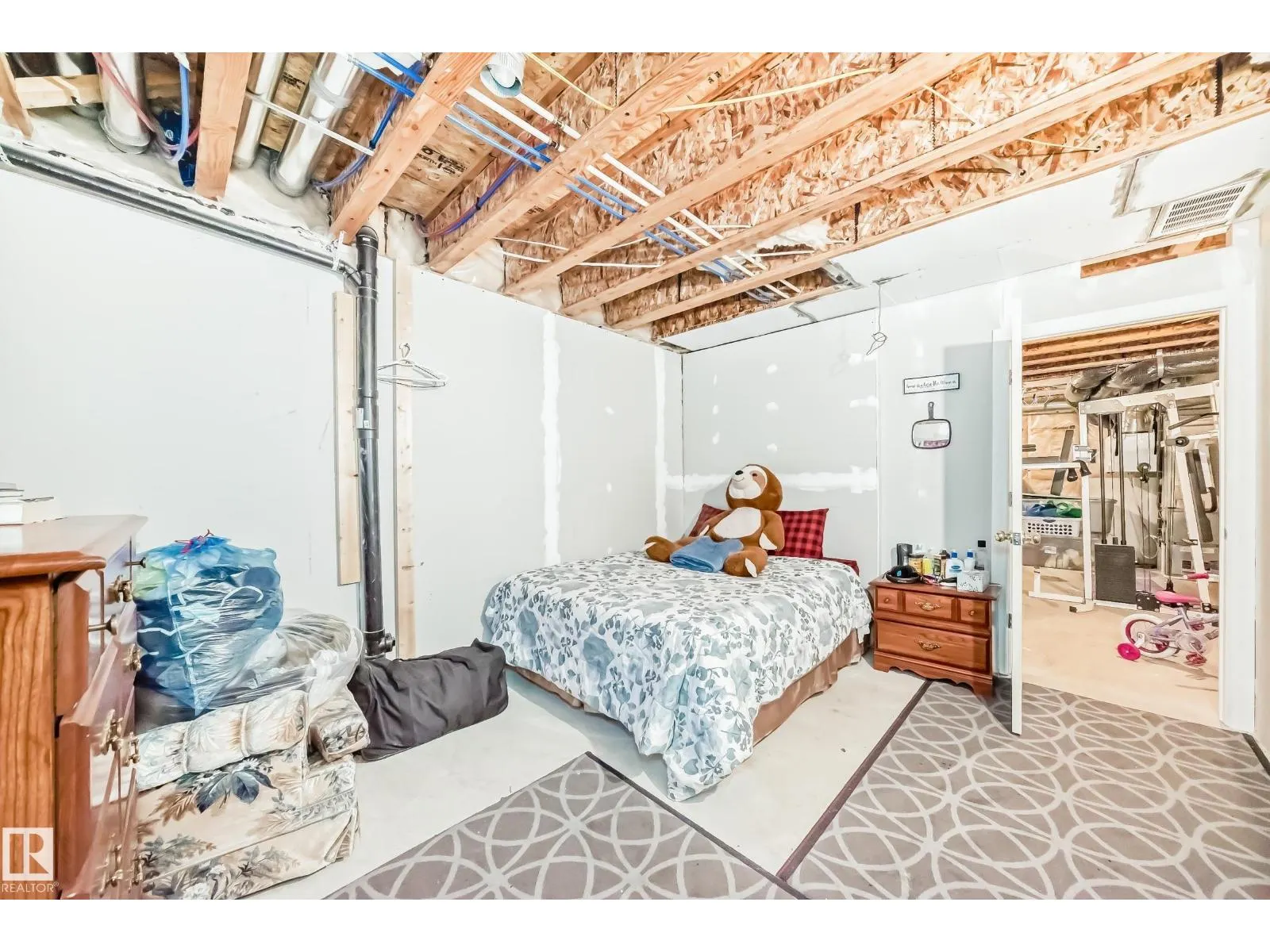 7430 CREIGHTON PL SW SW
