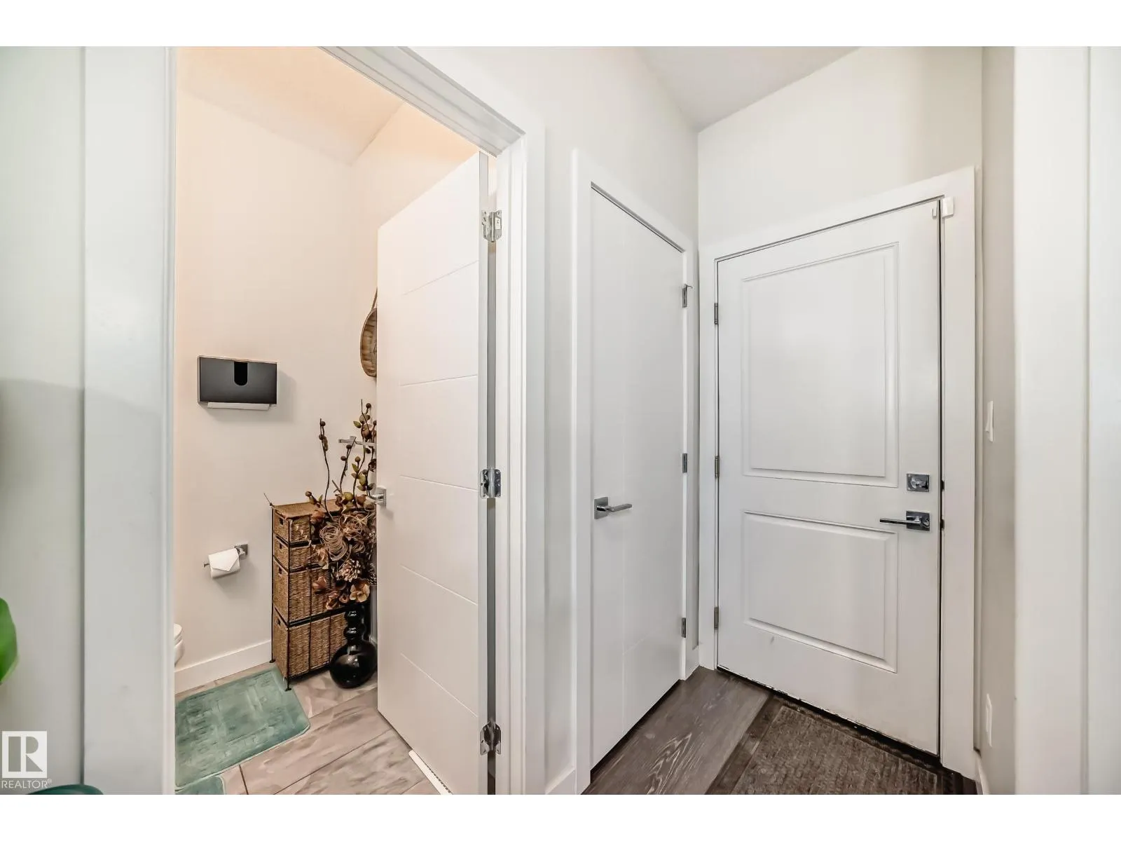 7430 CREIGHTON PL SW SW