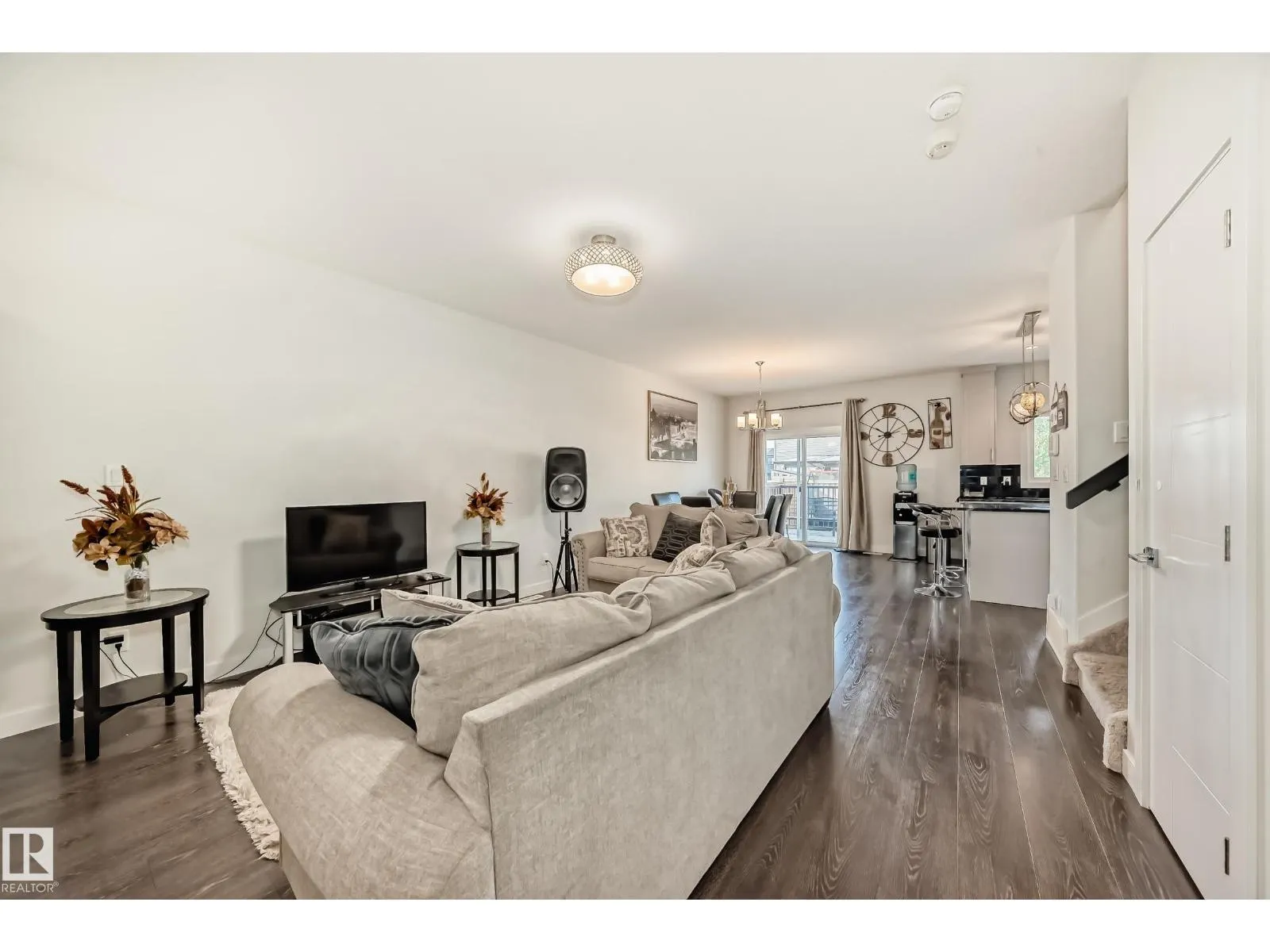 7430 CREIGHTON PL SW SW