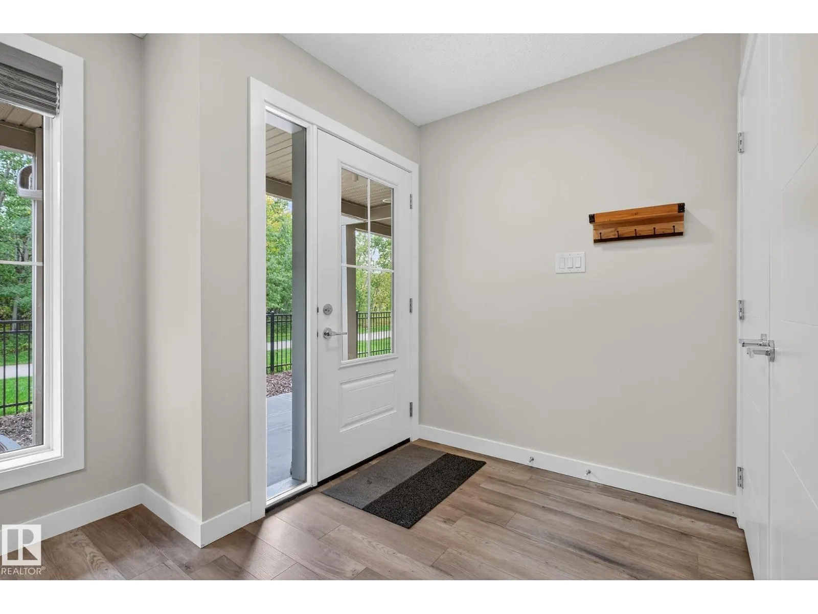 #9 1051 GRAYDON HILL BV SW