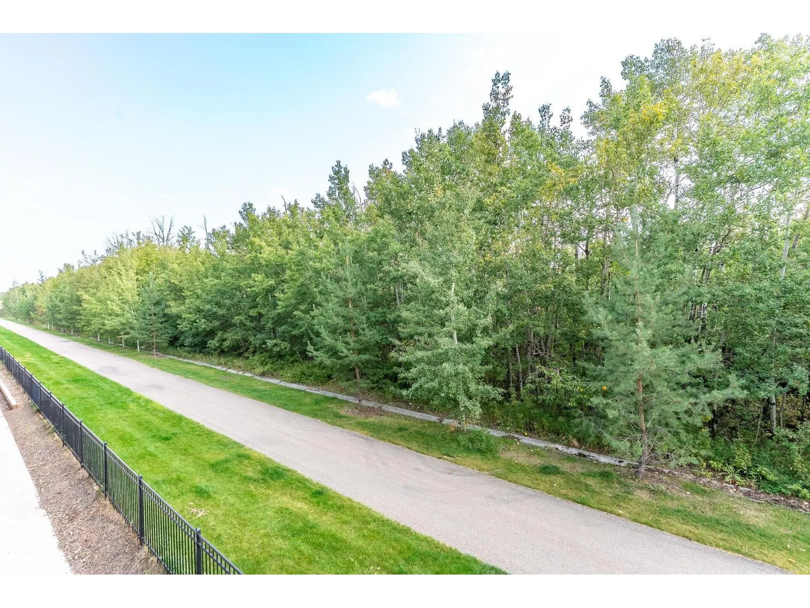 #9 1051 GRAYDON HILL BV SW