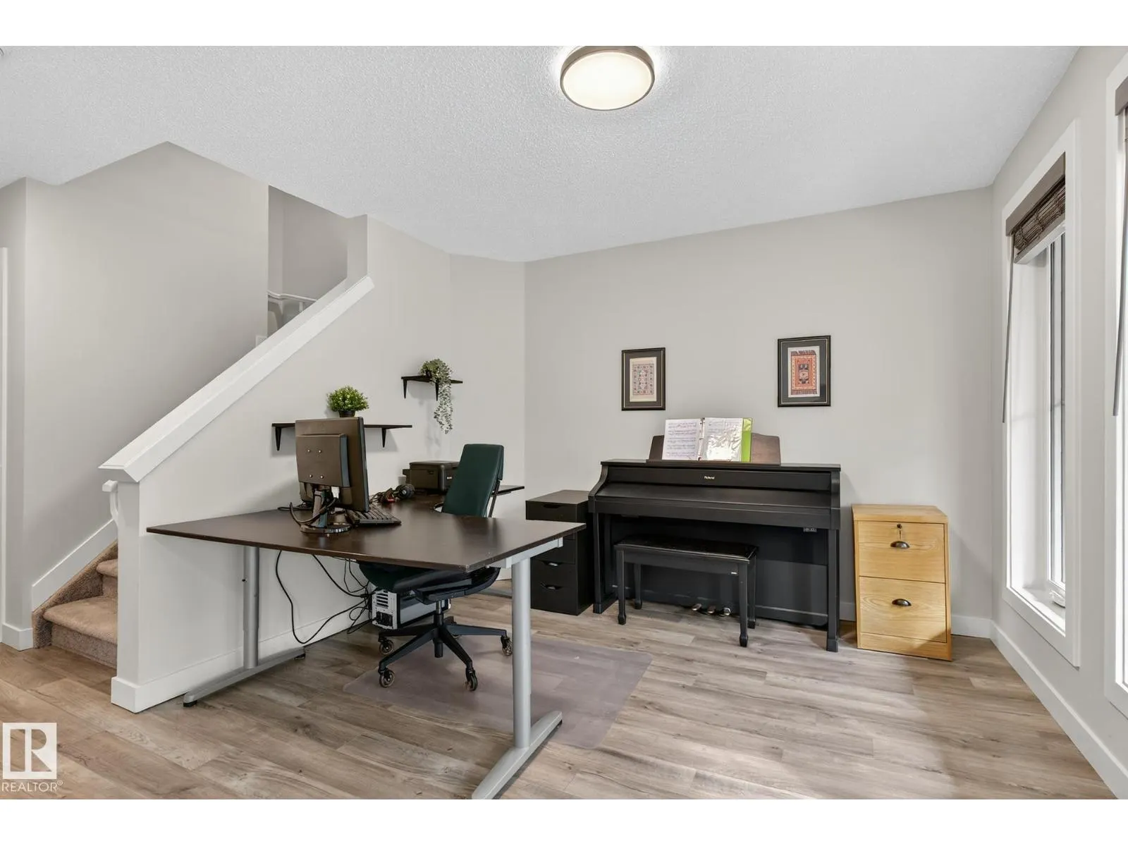 #9 1051 GRAYDON HILL BV SW