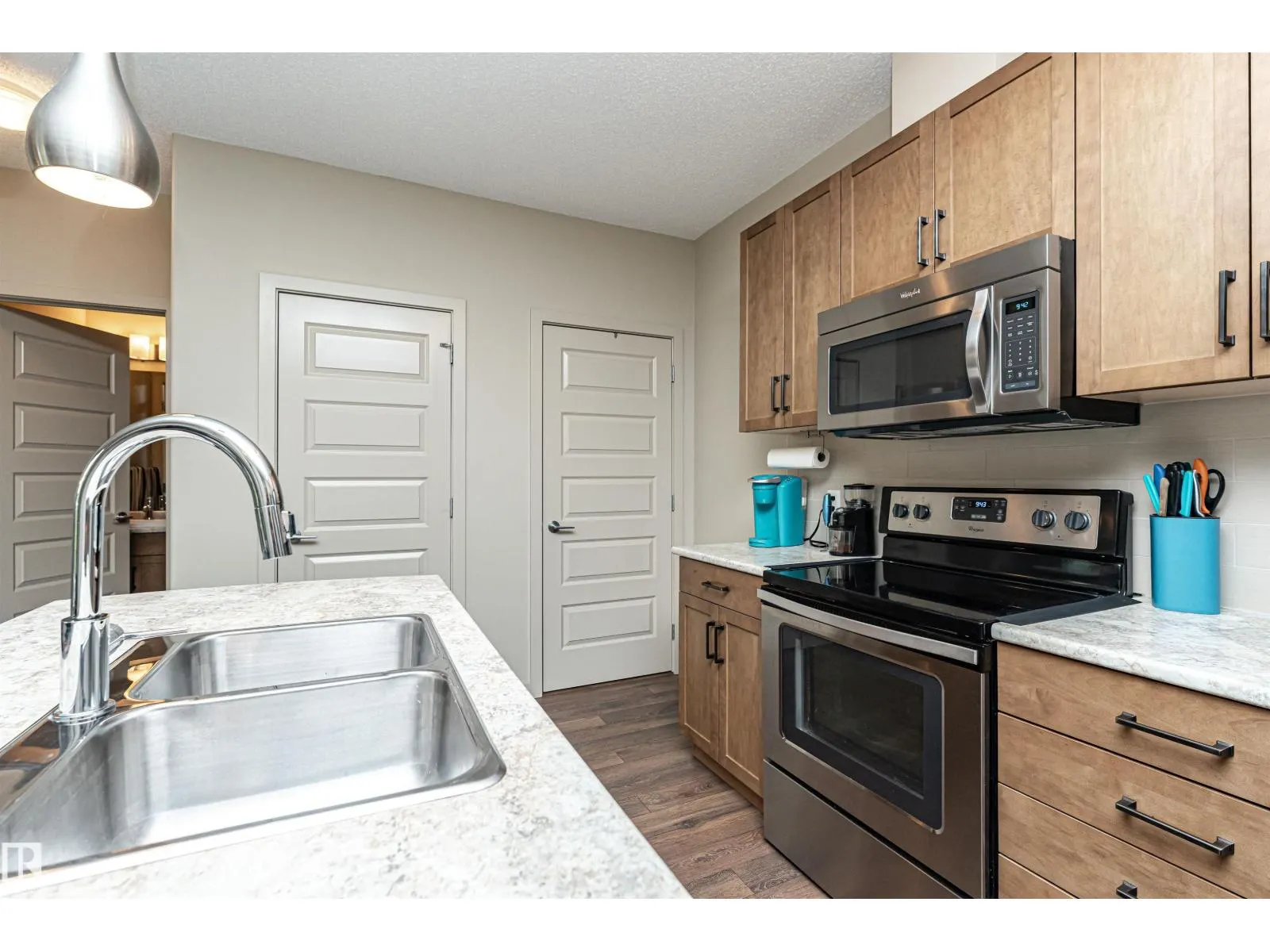 #225 503 Albany Way NW