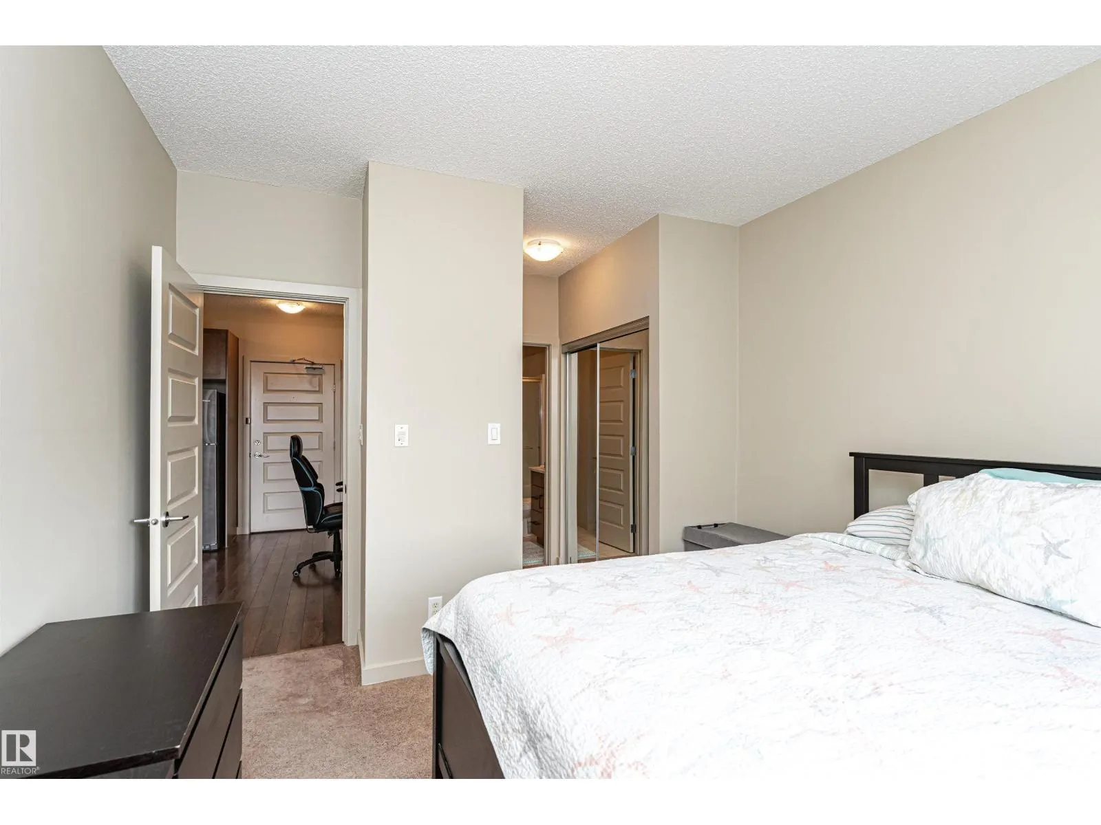 #225 503 Albany Way NW