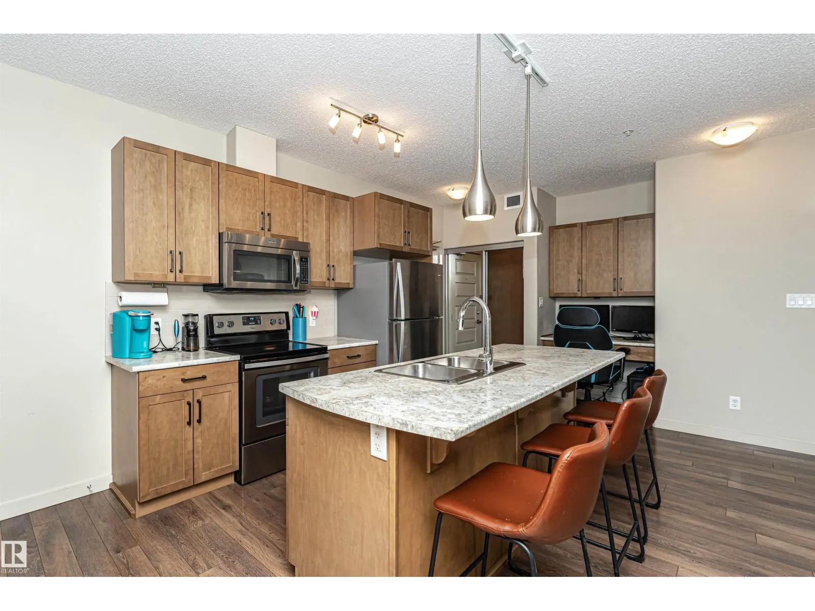 #225 503 Albany Way NW