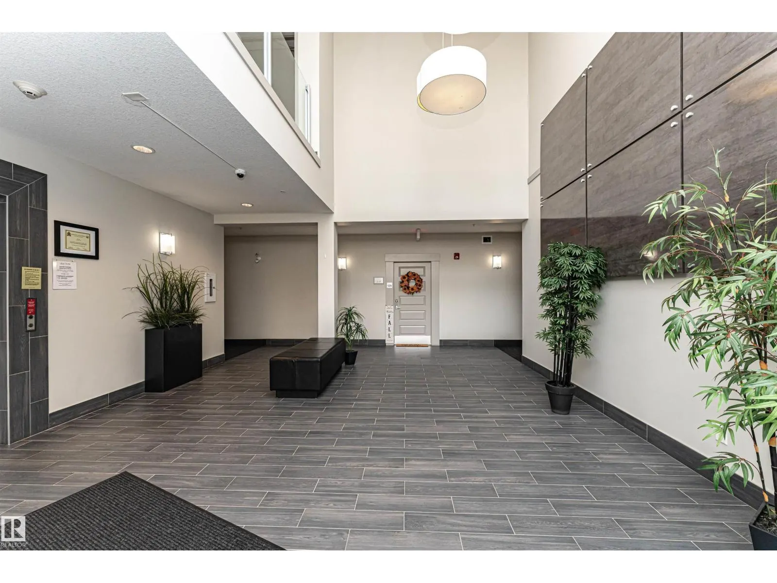 #225 503 Albany Way NW