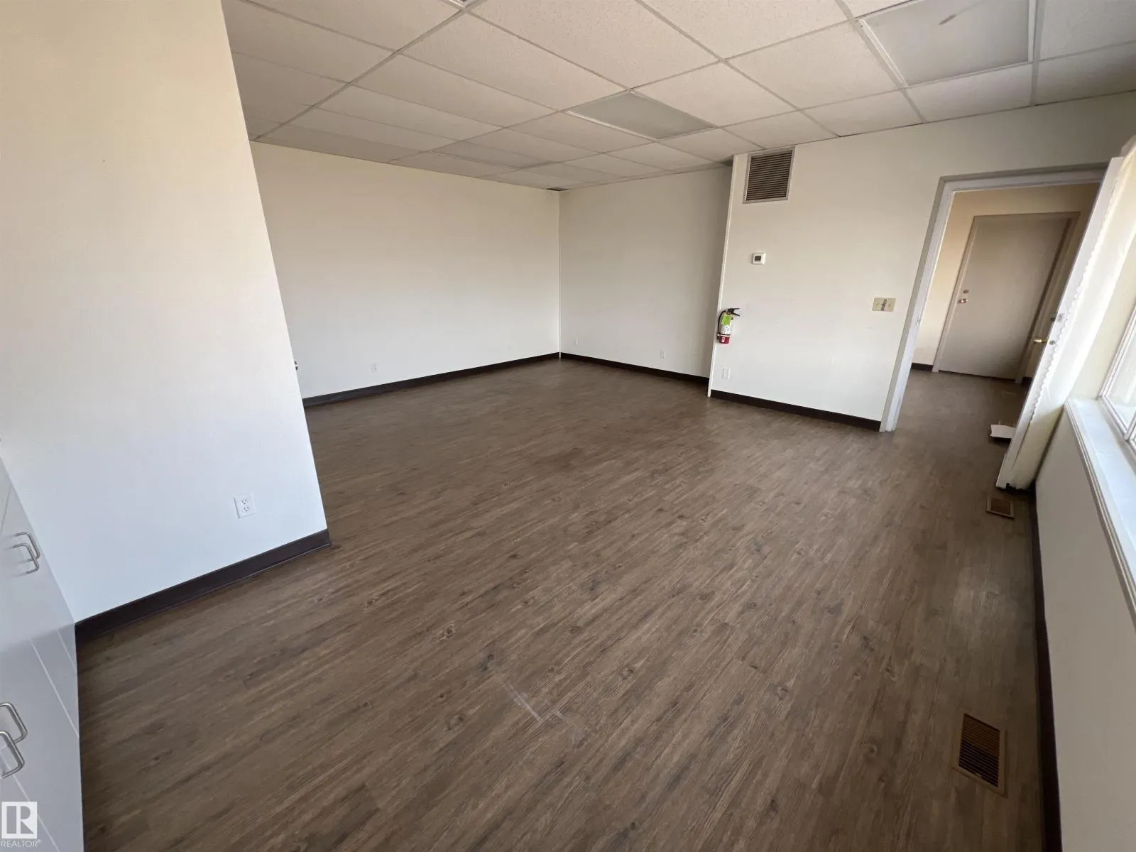#5 104 South AV