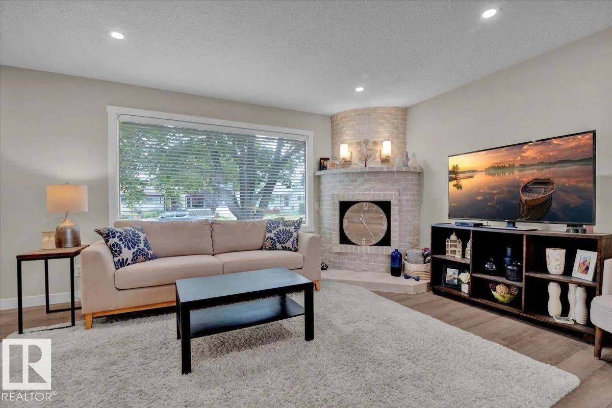 34 STARLING DR