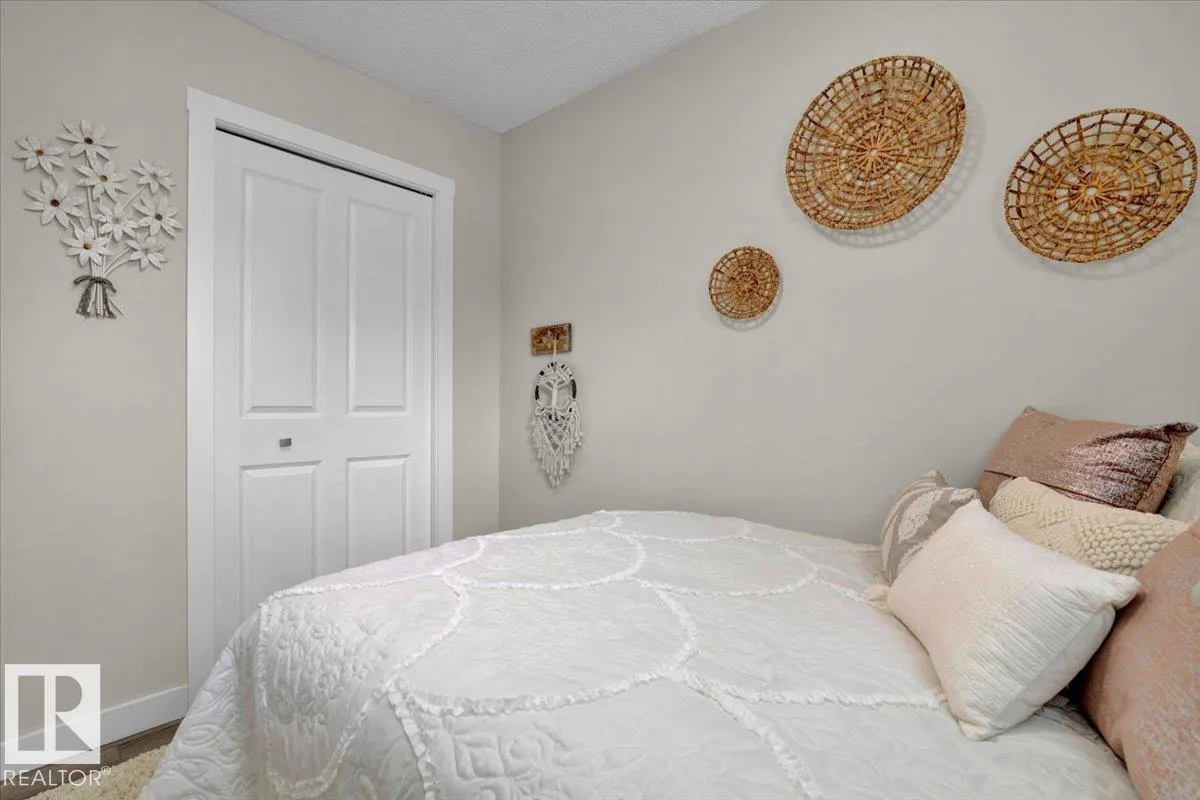 34 STARLING DR