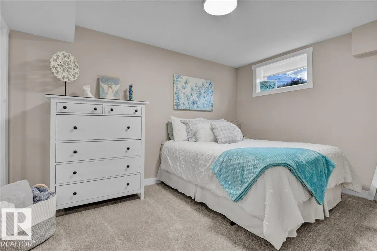 34 STARLING DR