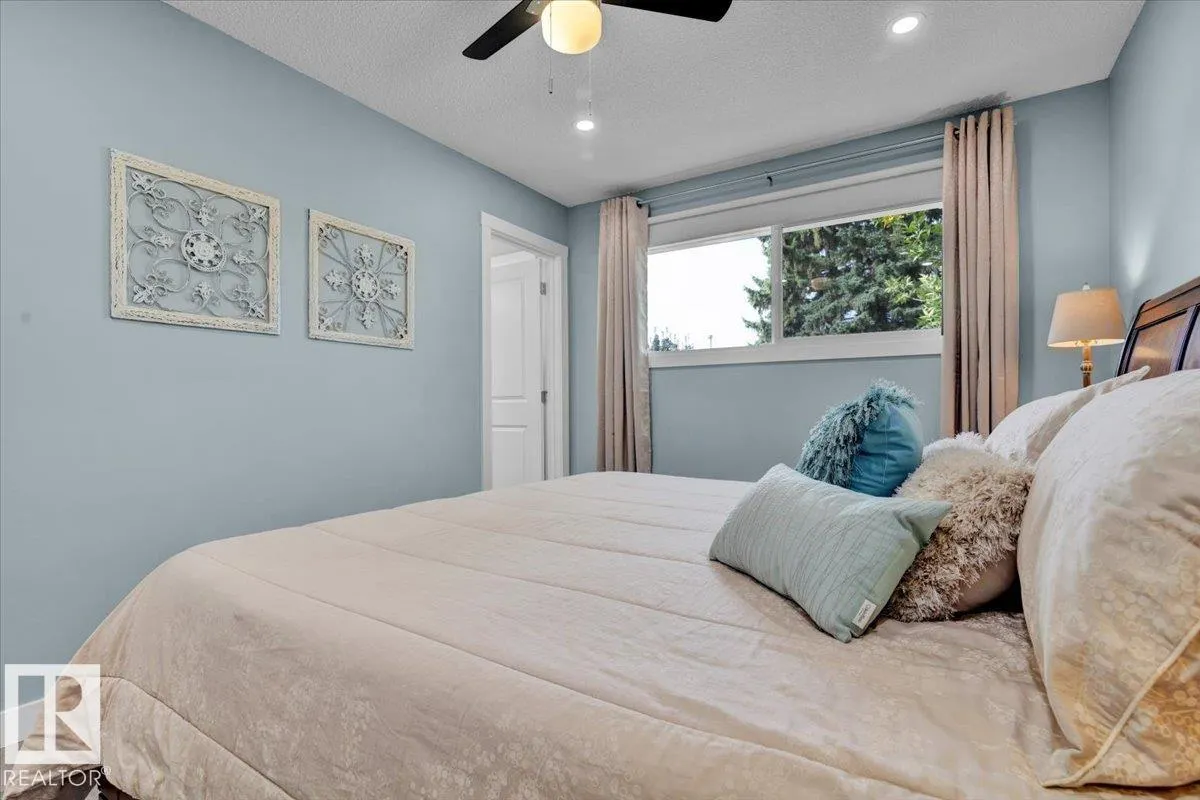 34 STARLING DR