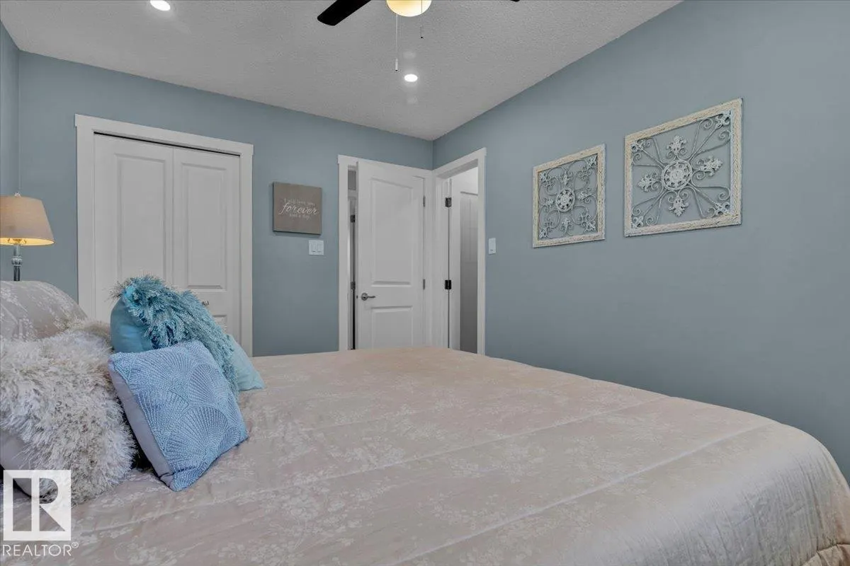 34 STARLING DR