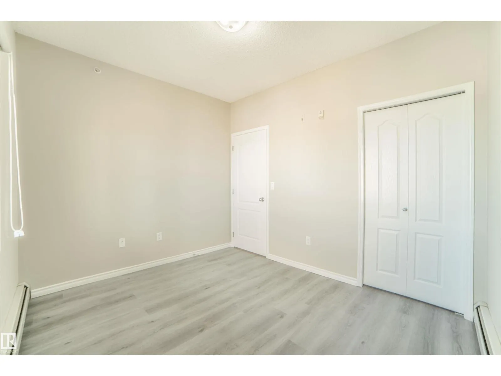 #435 16807 100 AV NW