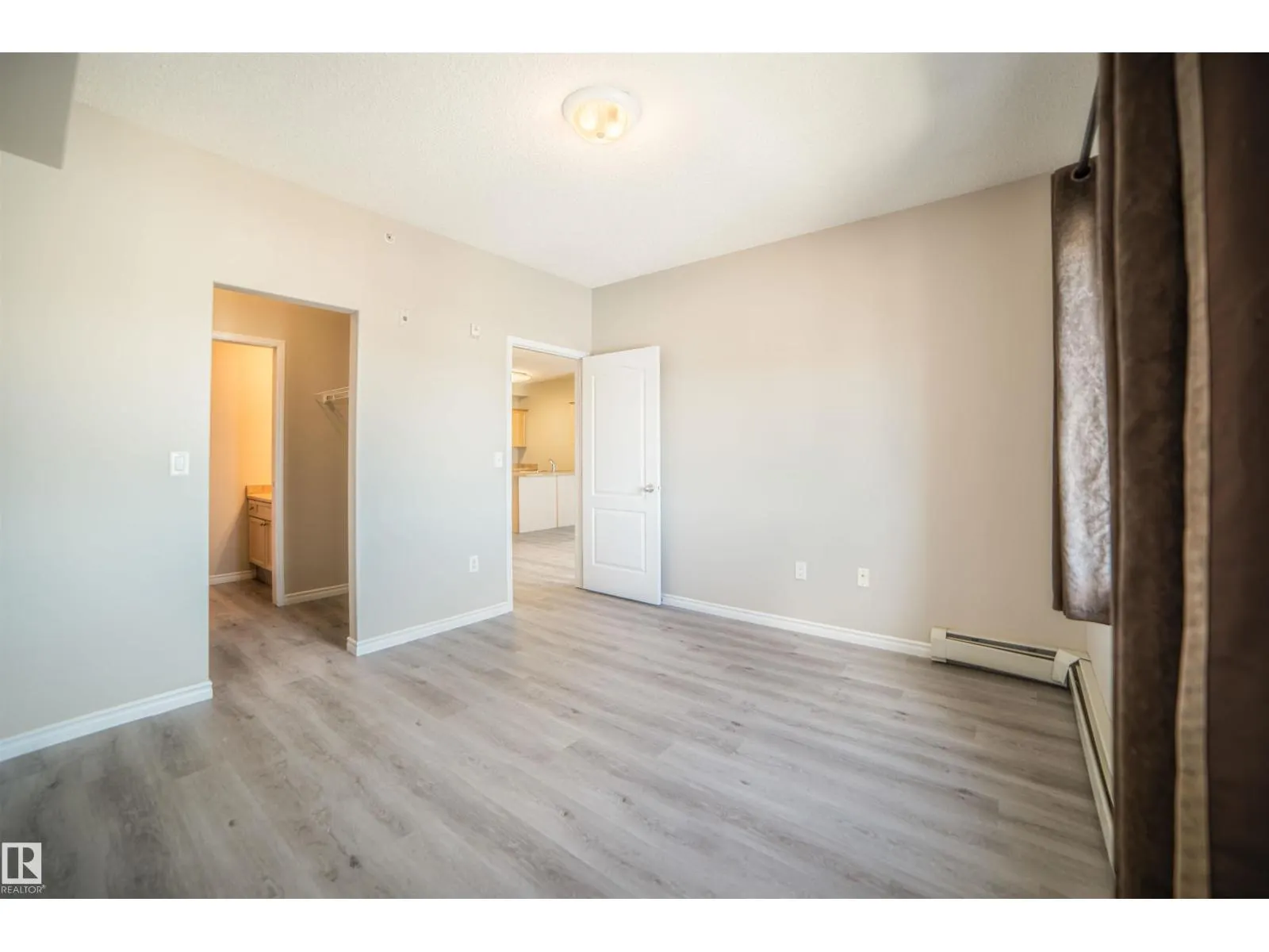 #435 16807 100 AV NW