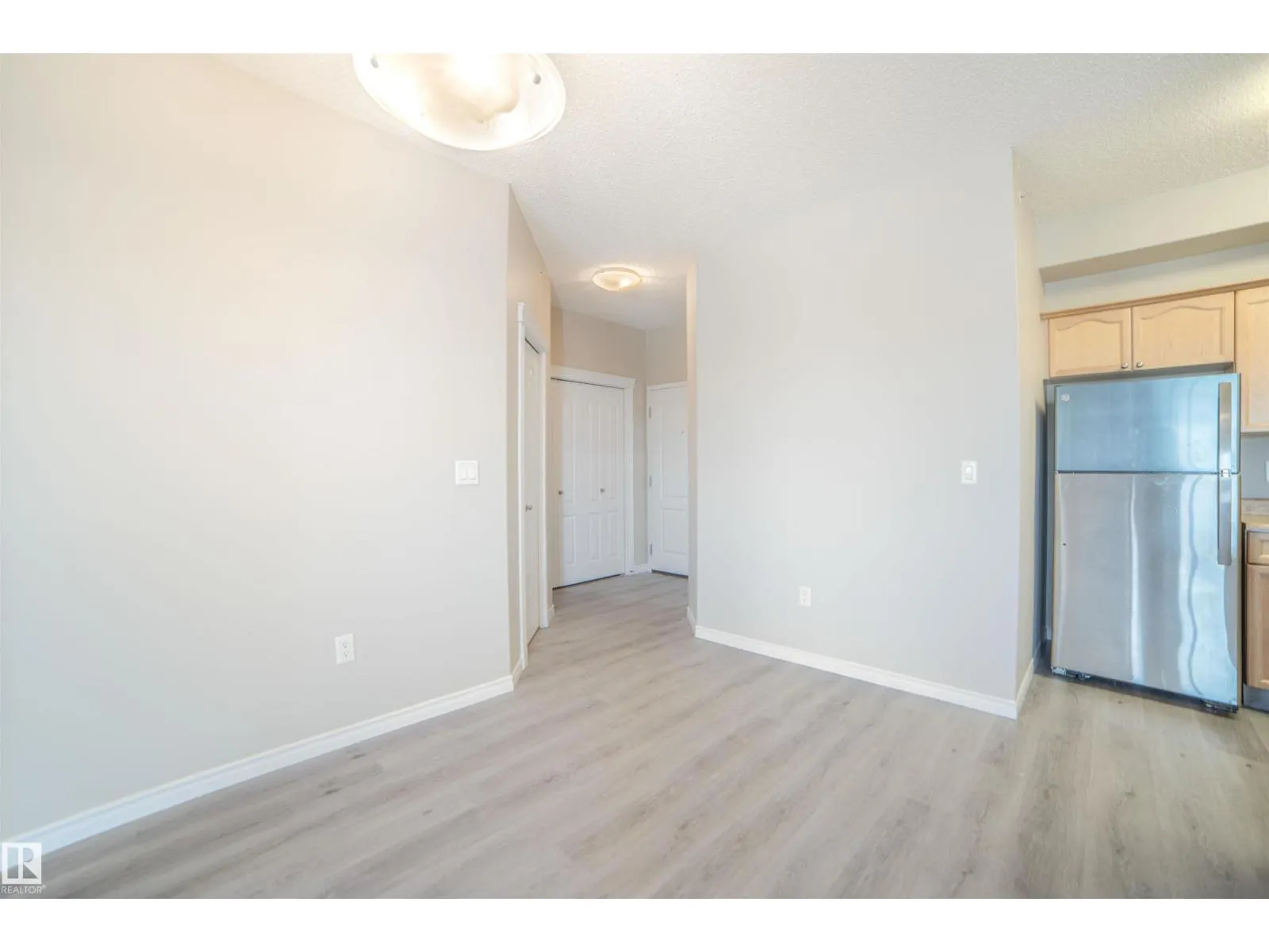 #435 16807 100 AV NW