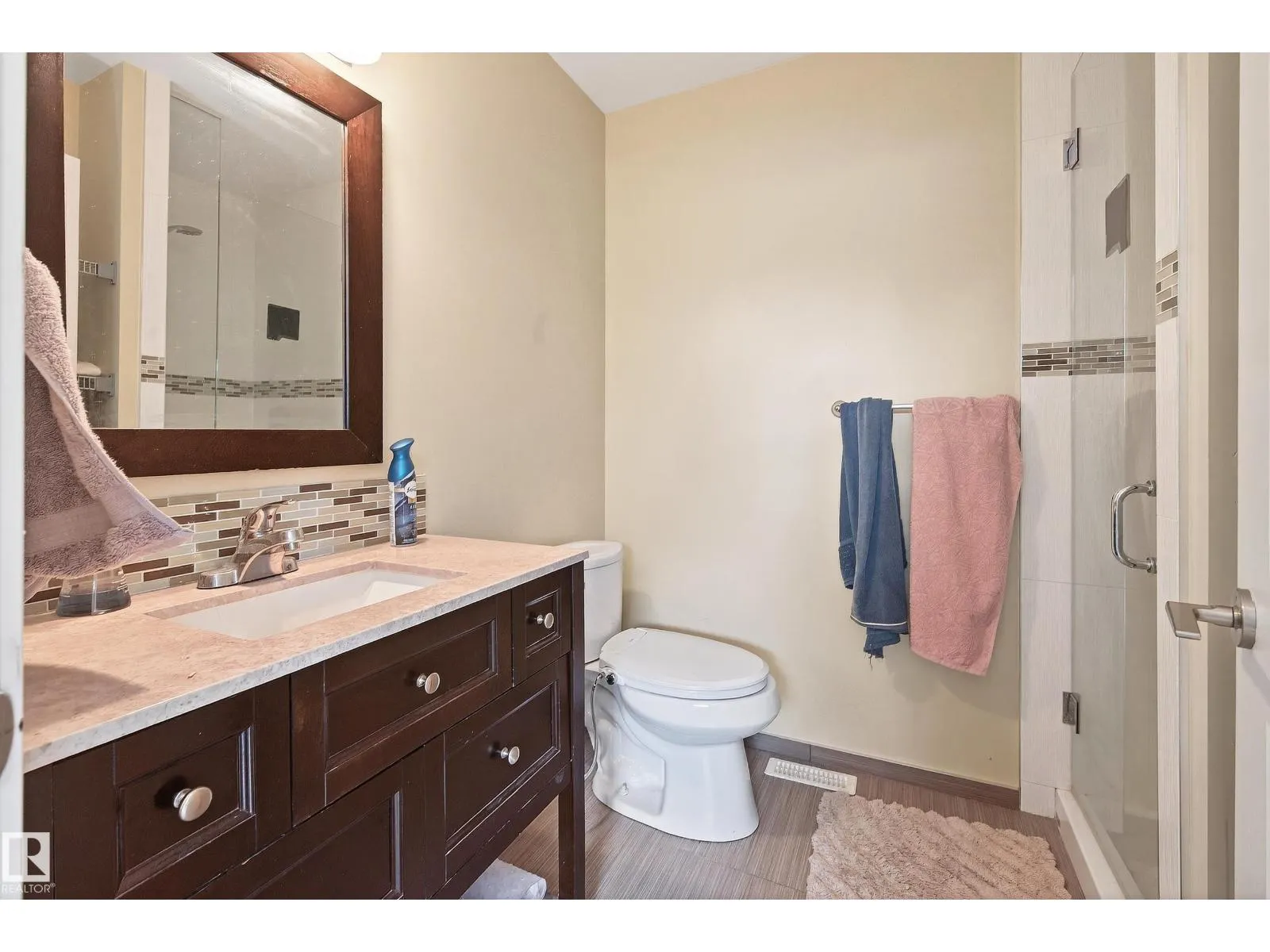 10204 113 AV NW