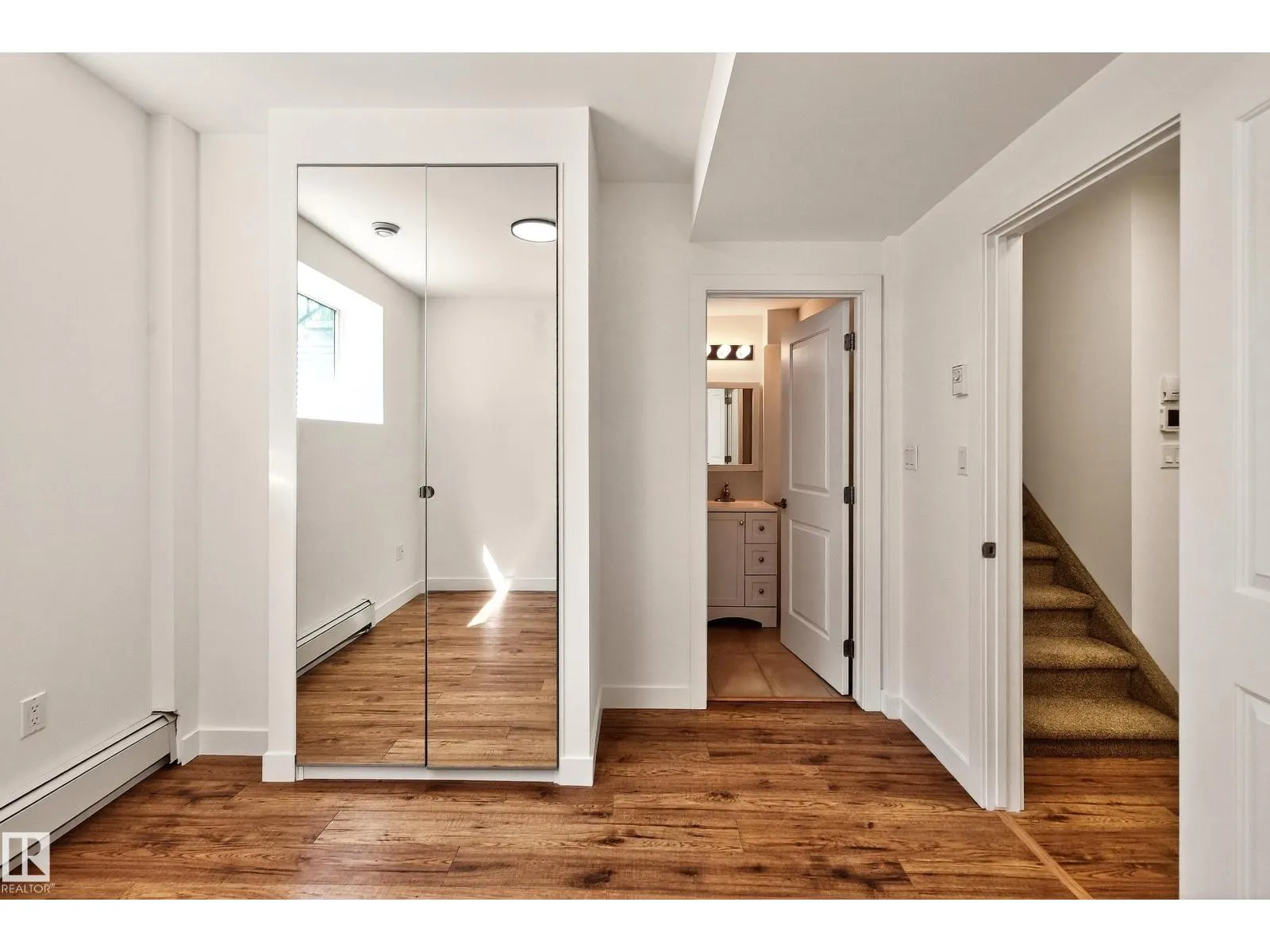 10204 113 AV NW