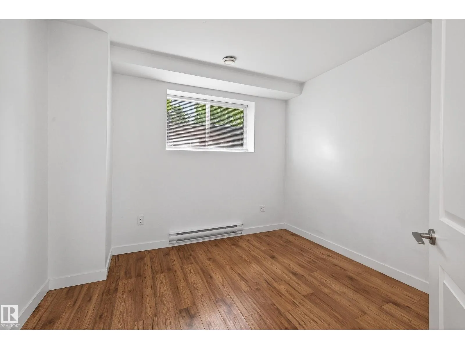 10204 113 AV NW