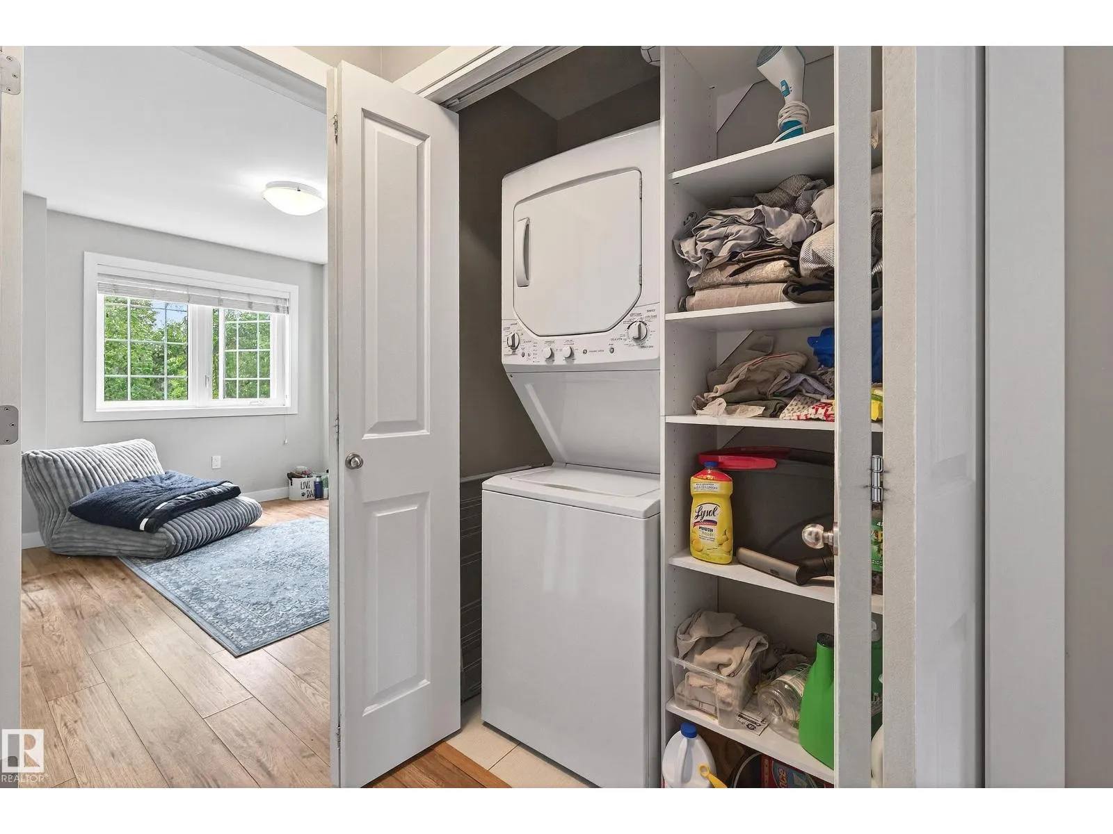 10204 113 AV NW