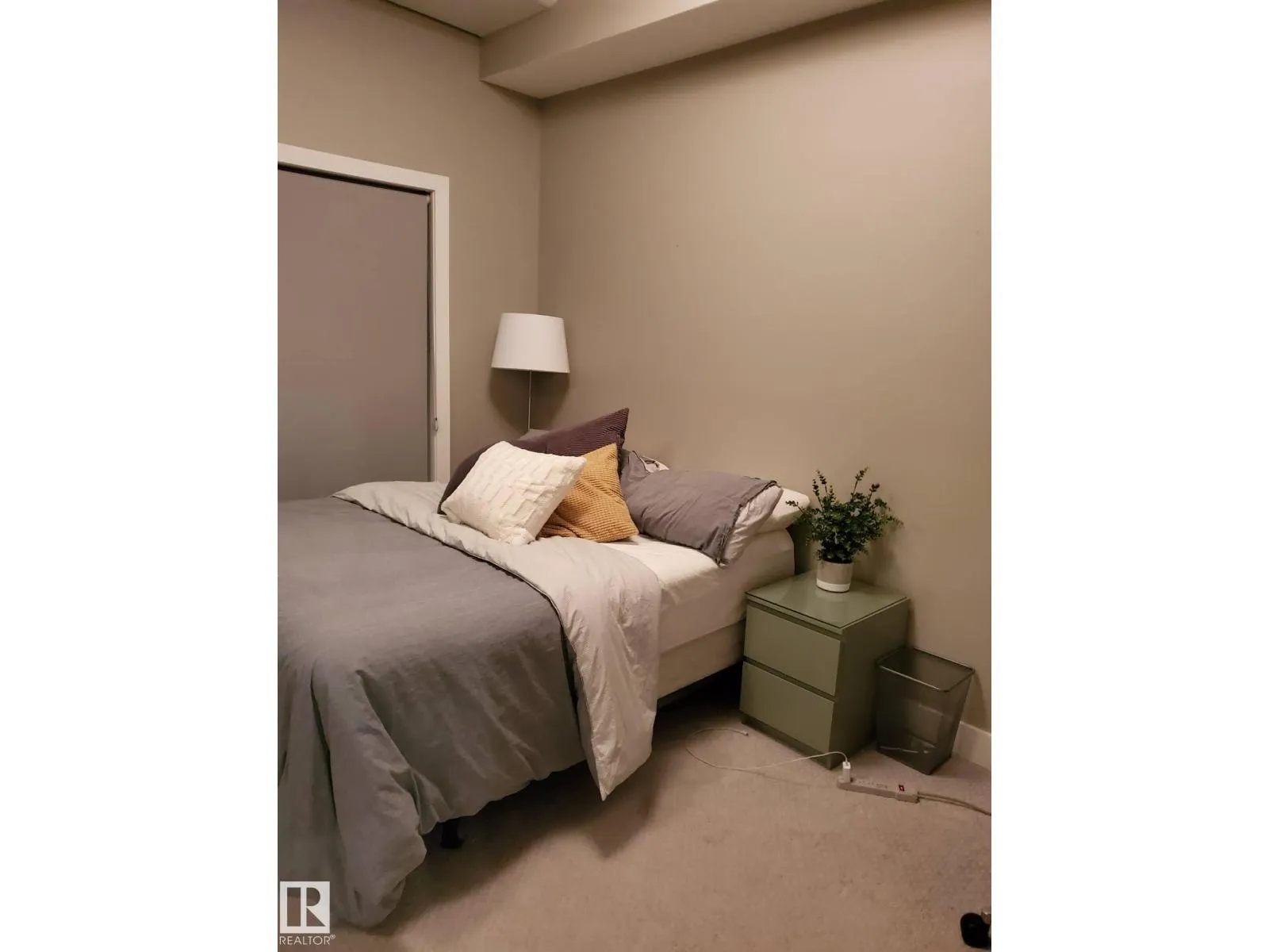 #103 10006 83 AV NW