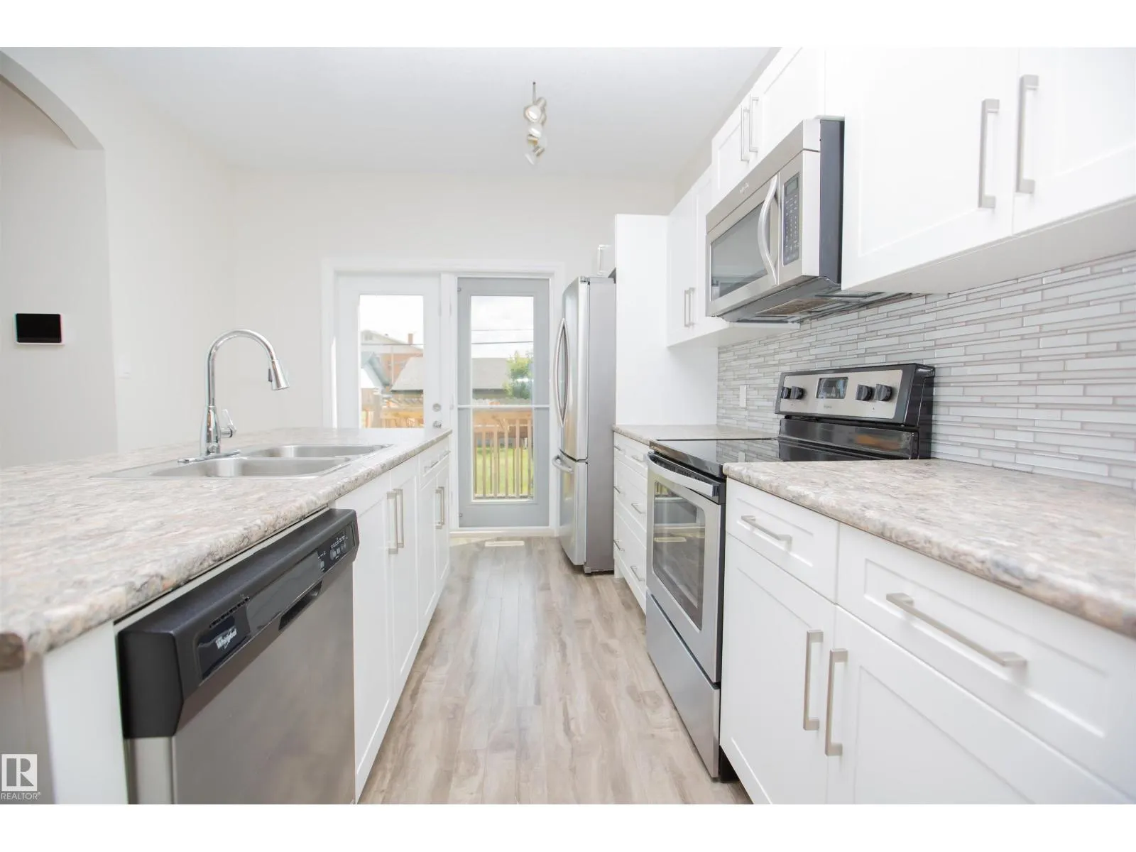 11215 125 ST NW