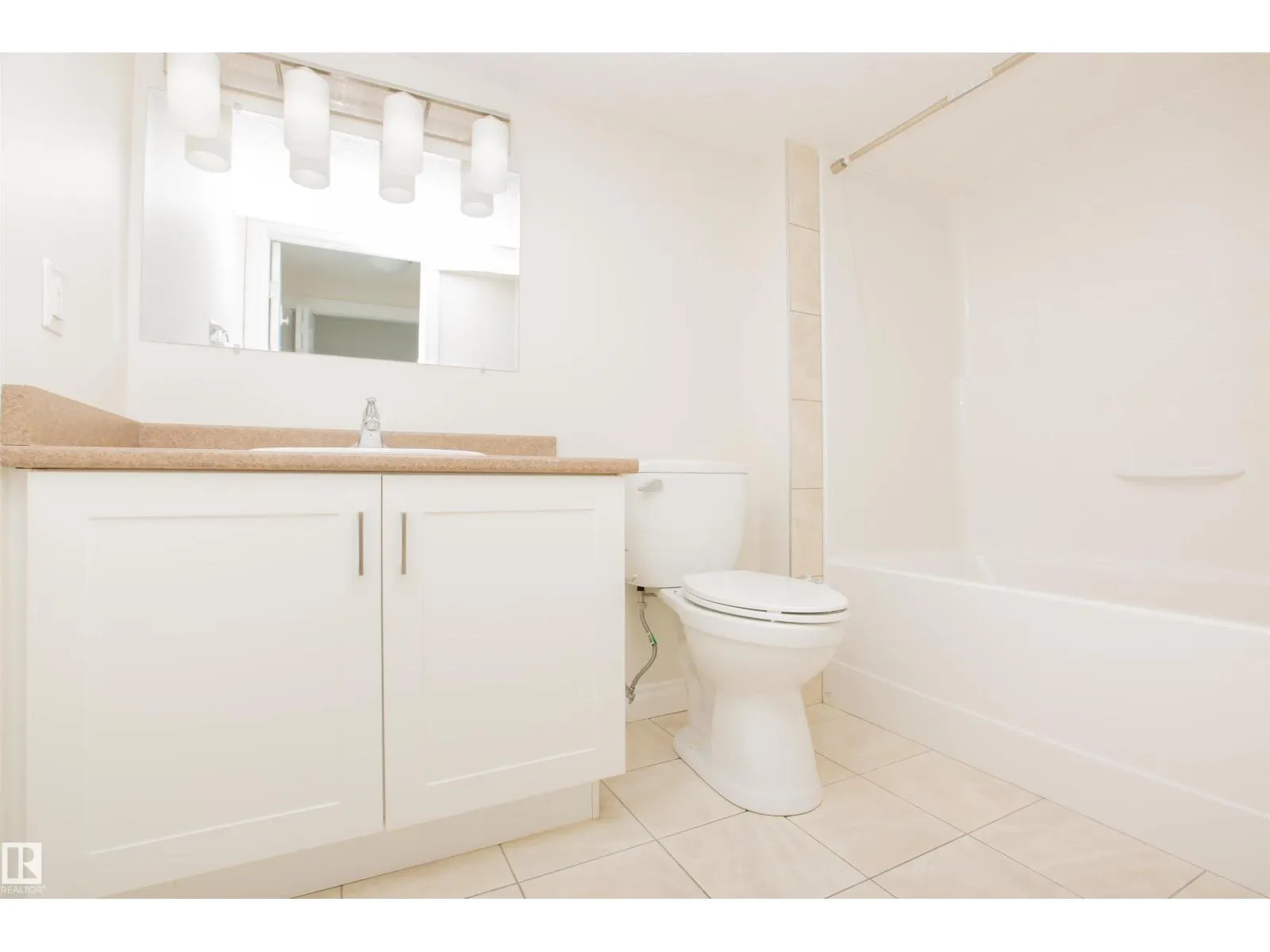 11215 125 ST NW