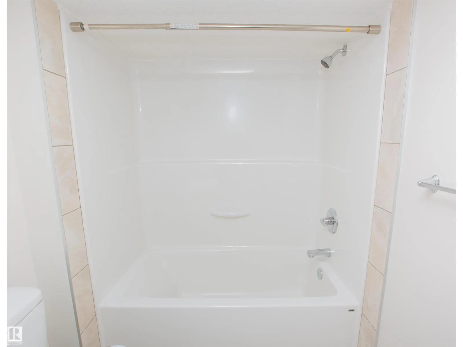 11215 125 ST NW
