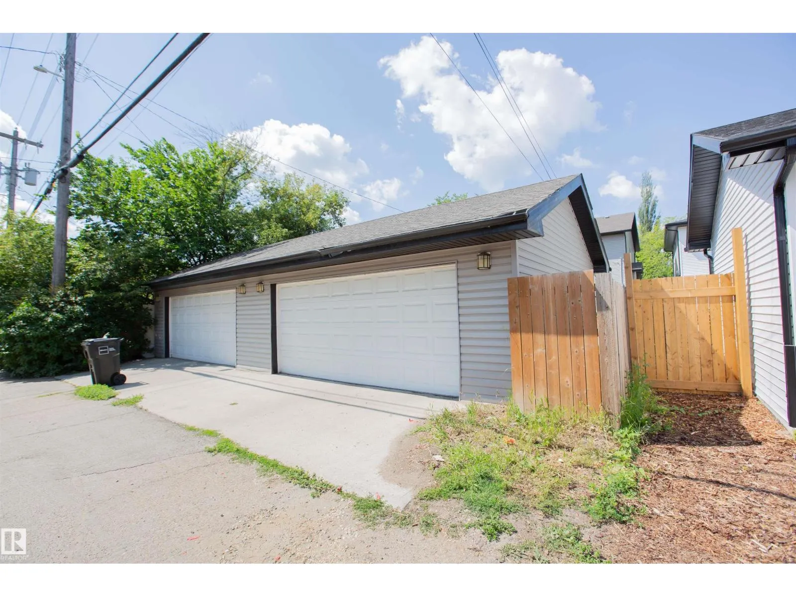 11215 125 ST NW