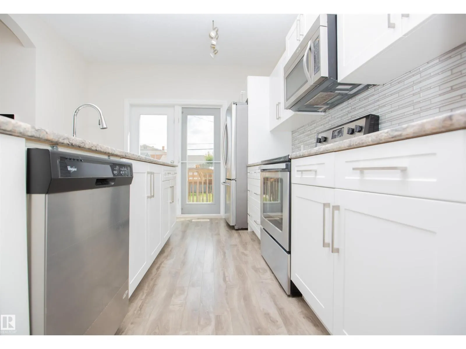 11215 125 ST NW