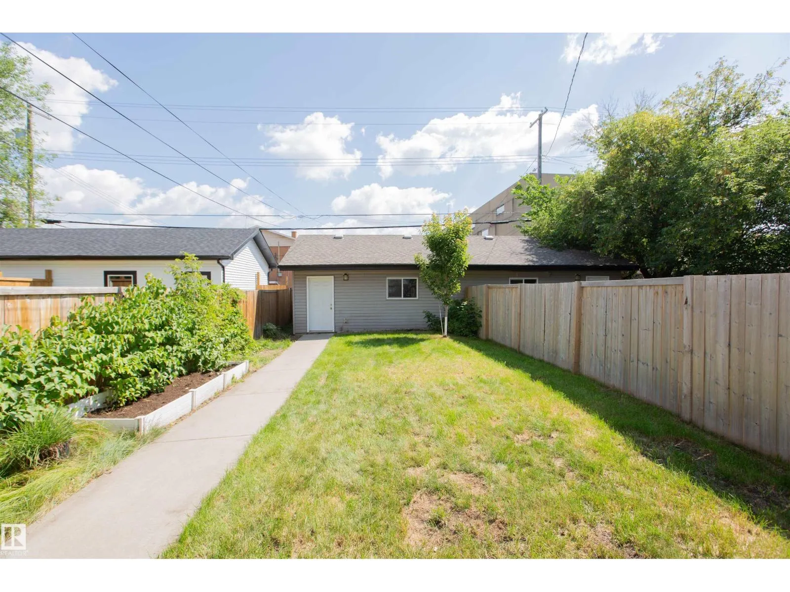 11215 125 ST NW