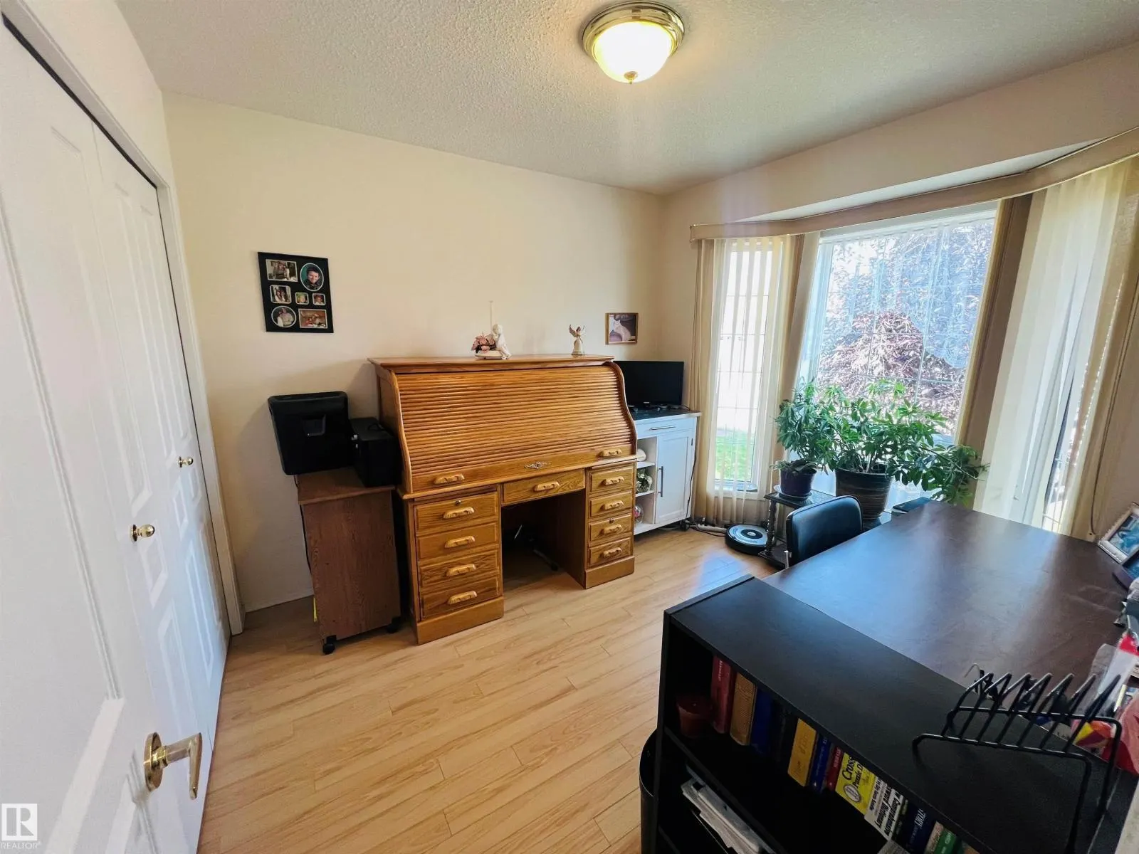 56 13320 124 ST NW NW