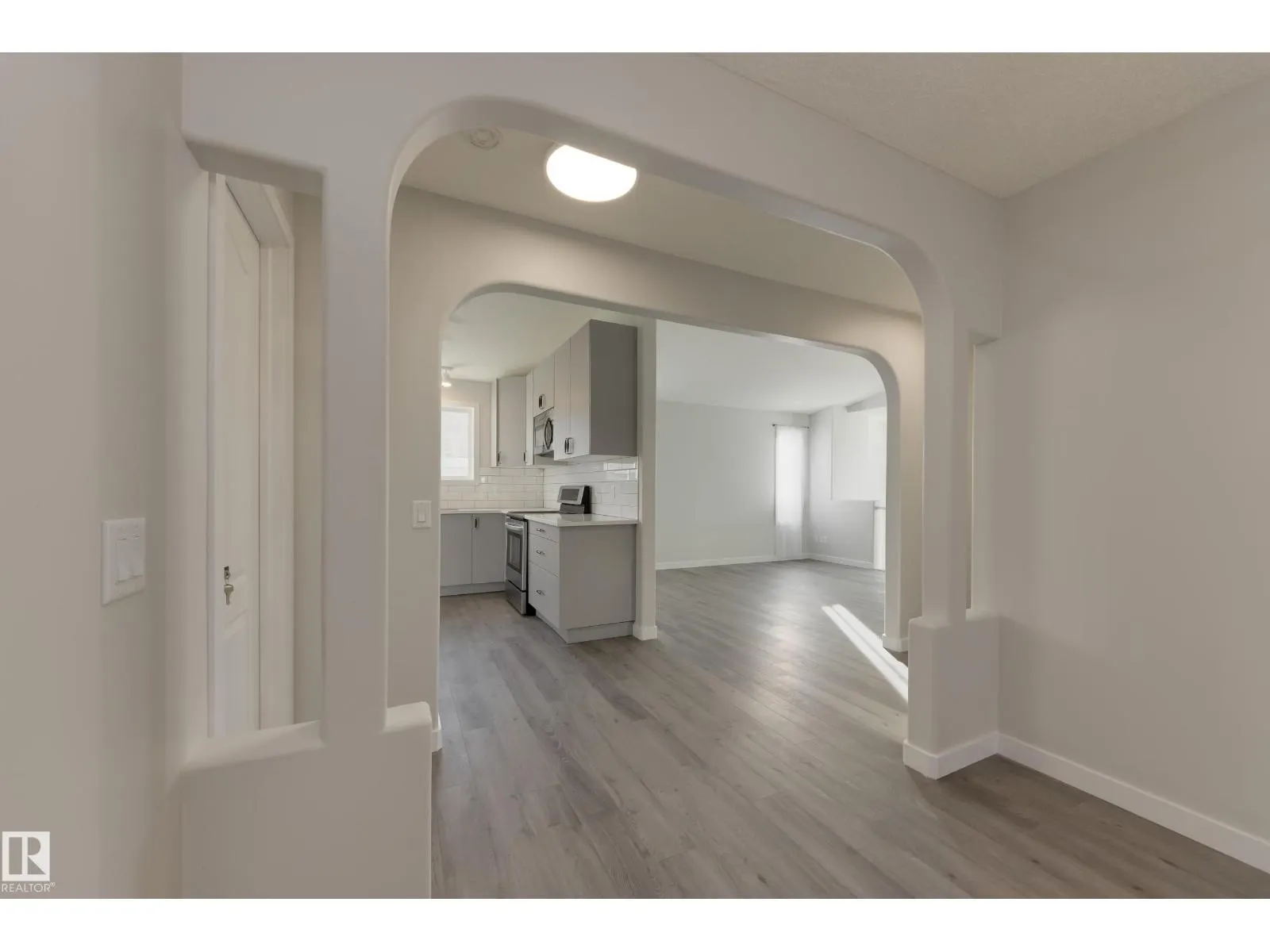 4147 37A AV NW