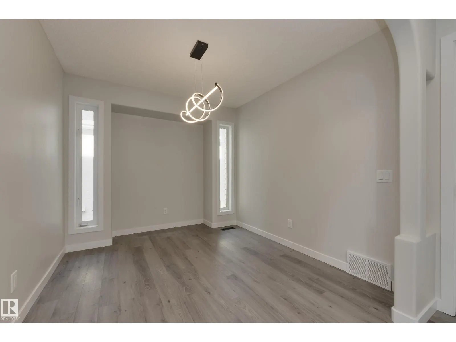 4147 37A AV NW
