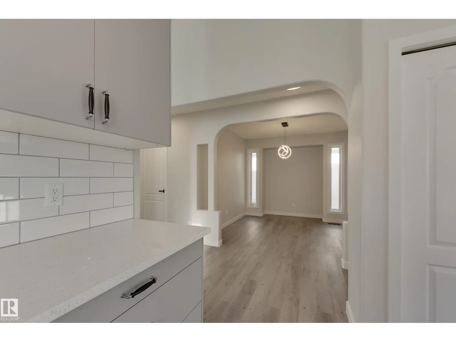 4147 37A AV NW