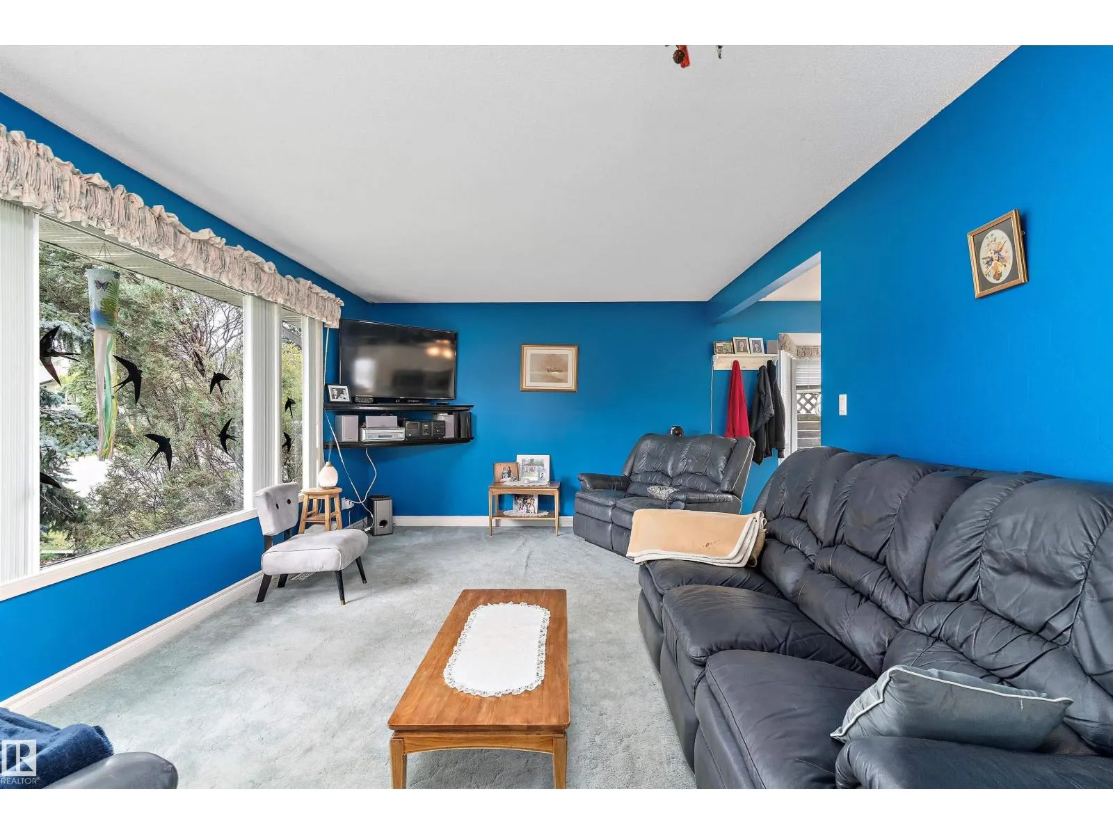 3443 87 ST NW