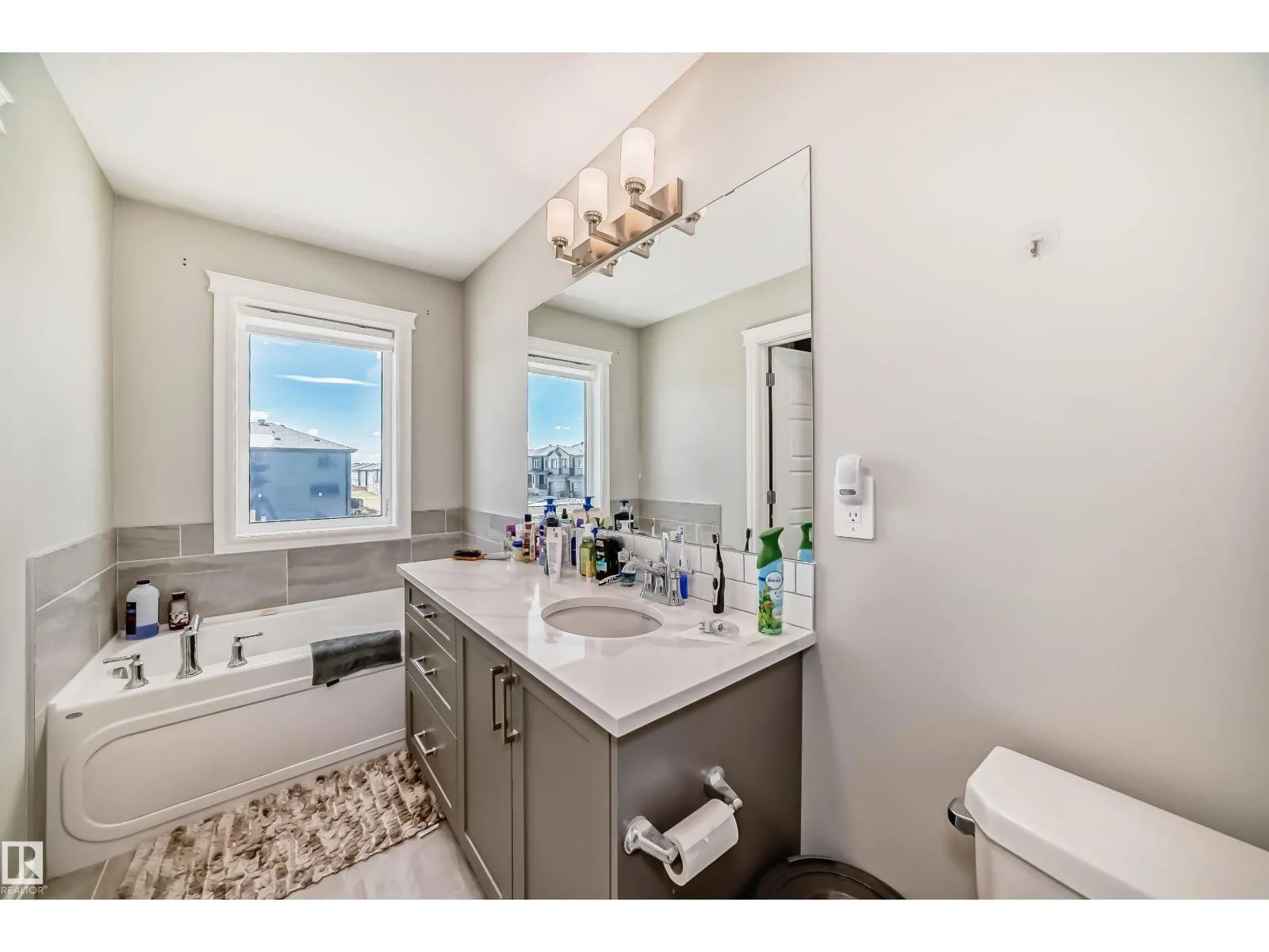 5611 KOOTOOK PL SW