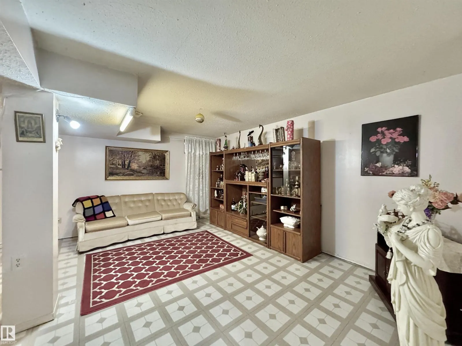 2303 139 AV NW